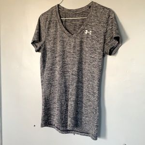 Under Armour V-Neck Tshirt